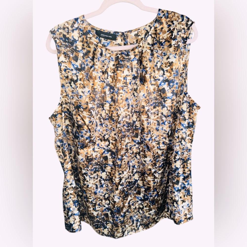JONES NEW YORK Women's
Lightweight‎ Silky Rich Colored Tank Top Pleated Size 20W